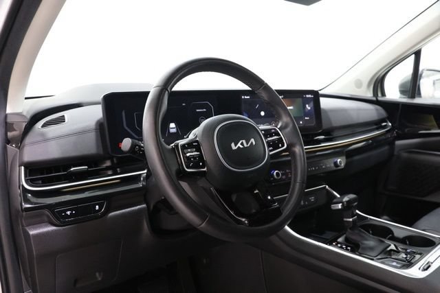 Used 2025 Kia Carnival SX Prestige FWD image 15
