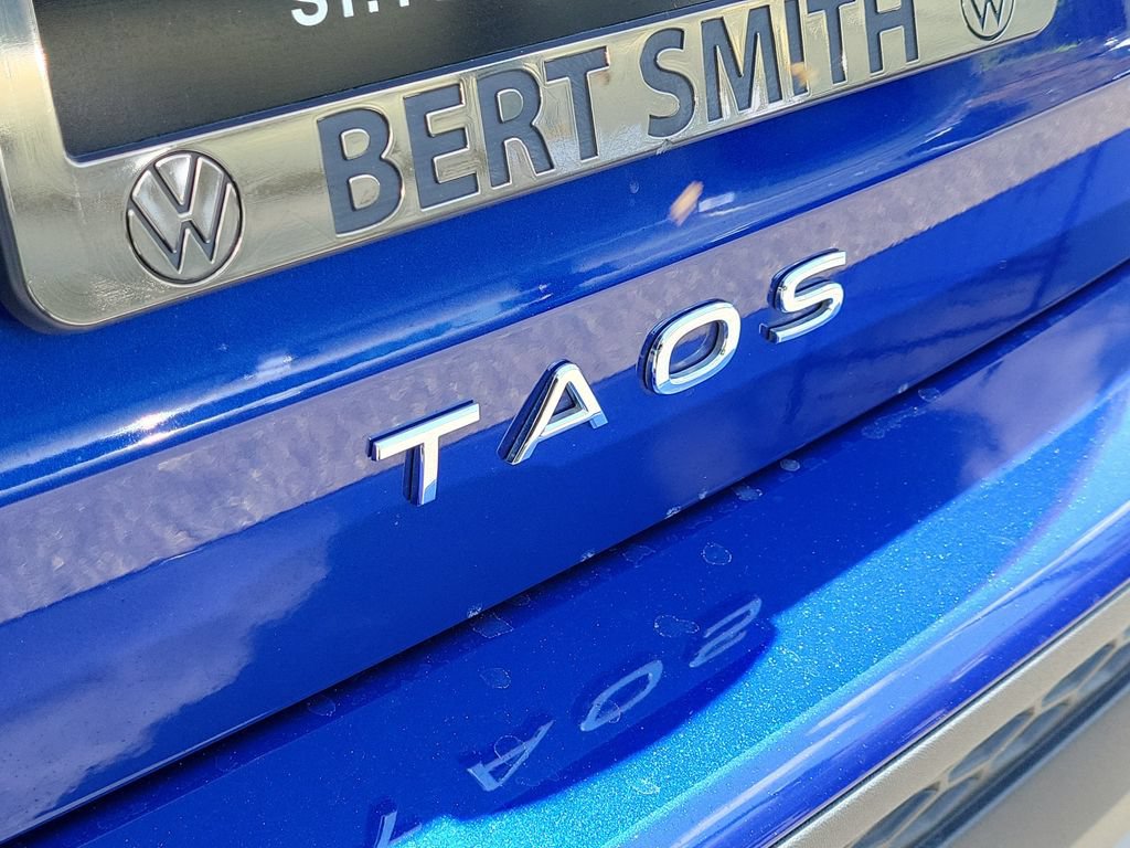 Used 2024 Volkswagen Taos SE FWD image 6