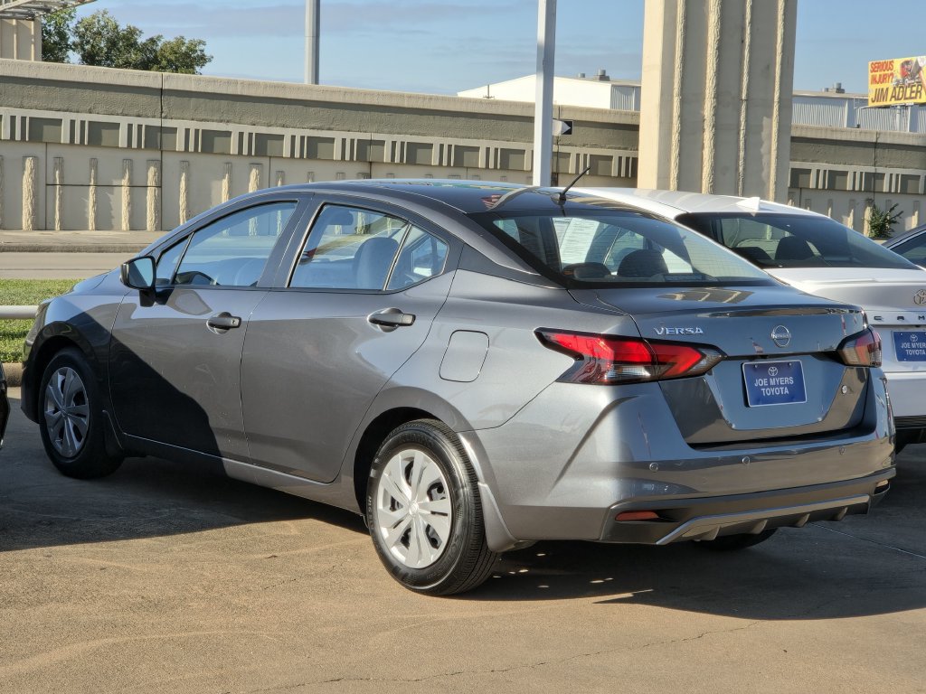 Used 2025 Nissan Versa S w/ Trunk Package FWD image 7
