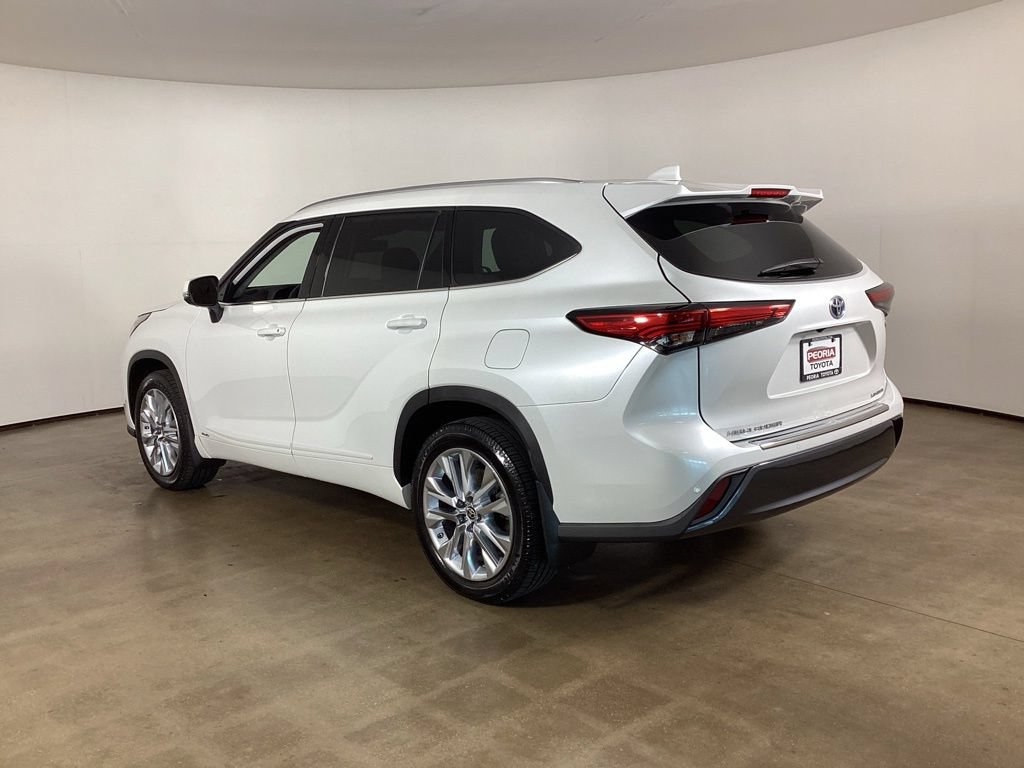 Used 2022 Toyota Highlander Limited AWD/4WD image 7