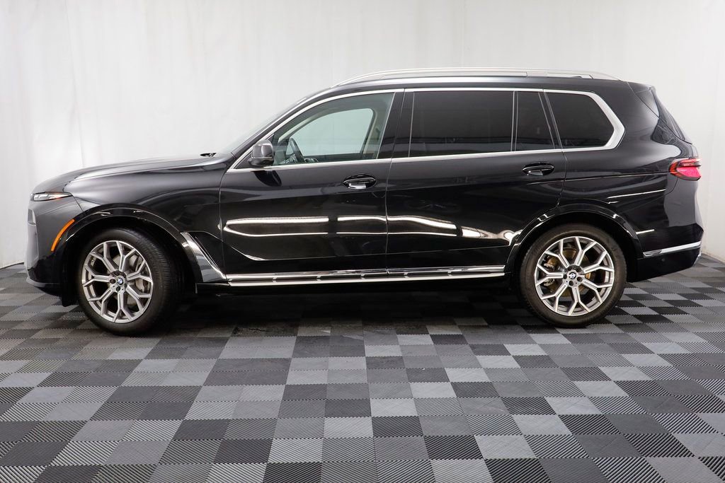 Used 2025 BMW X7 xDrive40i image 4