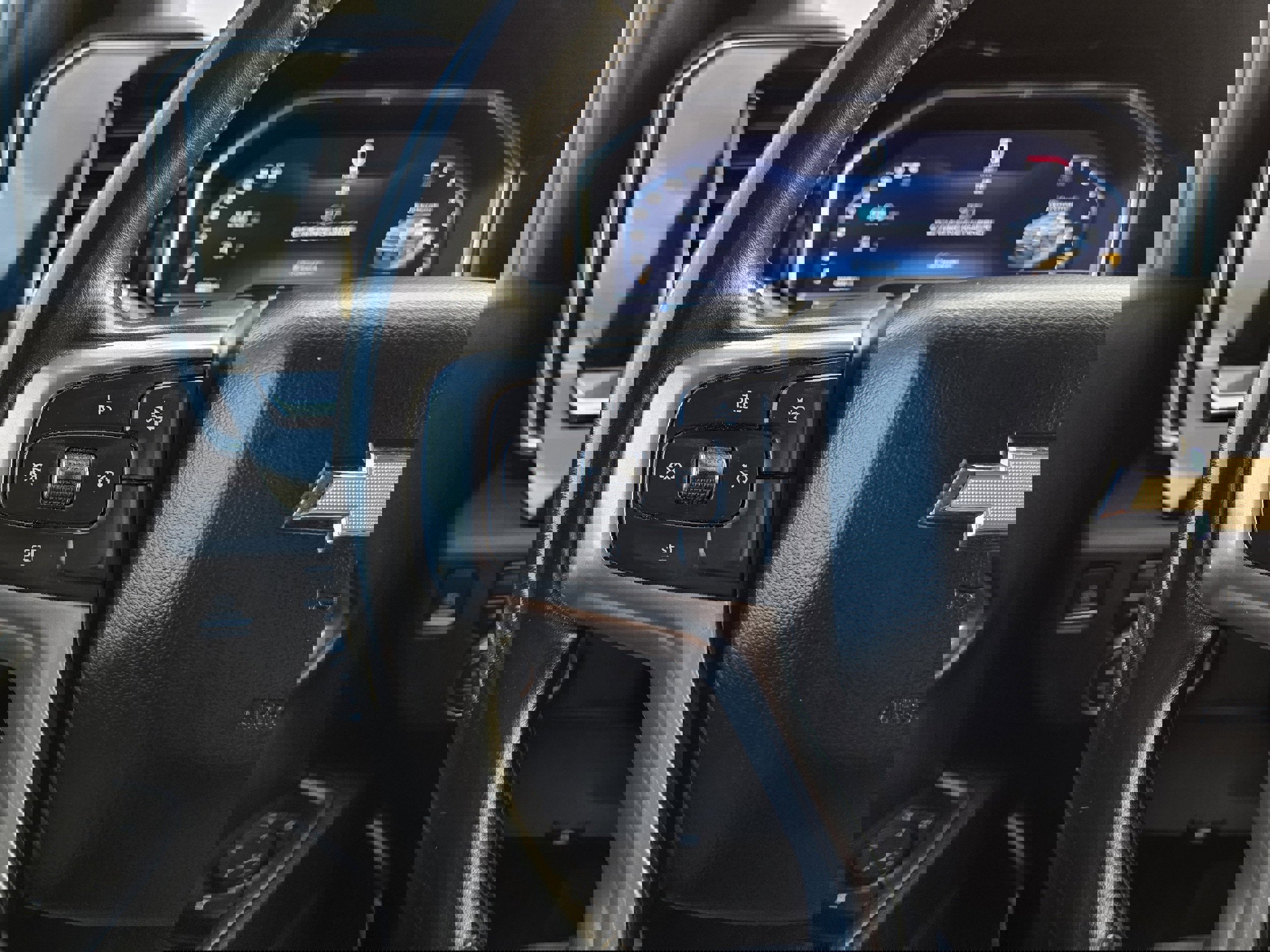 Used 2024 Chevrolet Silverado 2500 LT image 43