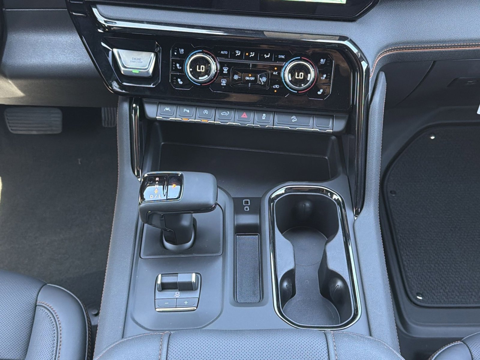 New 2026 GMC Sierra 1500 AT4 w/ AT4 Premium Package AWD/4WD image 22