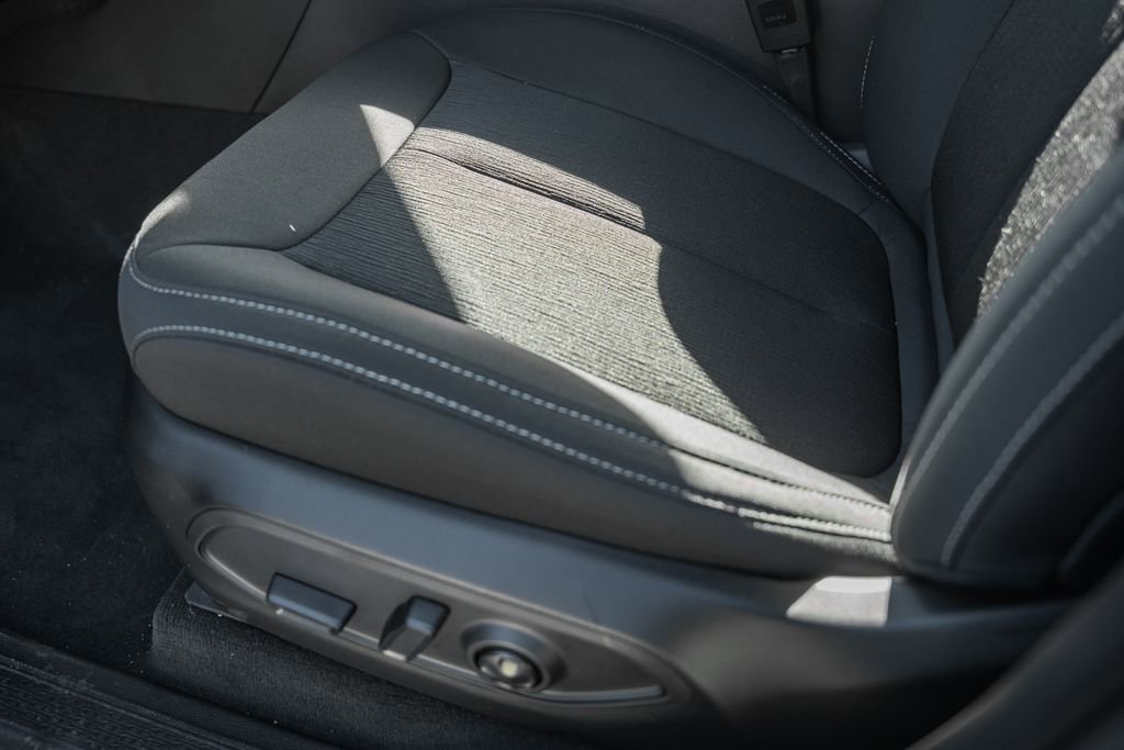 New 2025 Jeep Grand Cherokee Laredo X w/ Luxury Tech Group I image 33