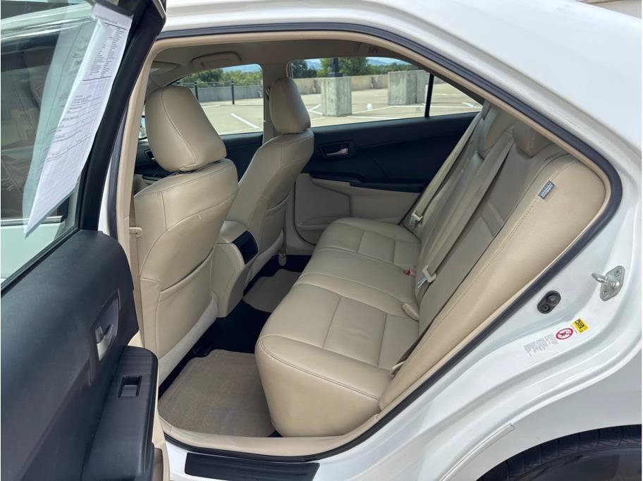 Used 2012 Toyota Camry LE FWD image 13