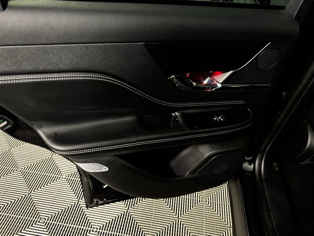 Used 2024 Lincoln Corsair Grand Touring image 24