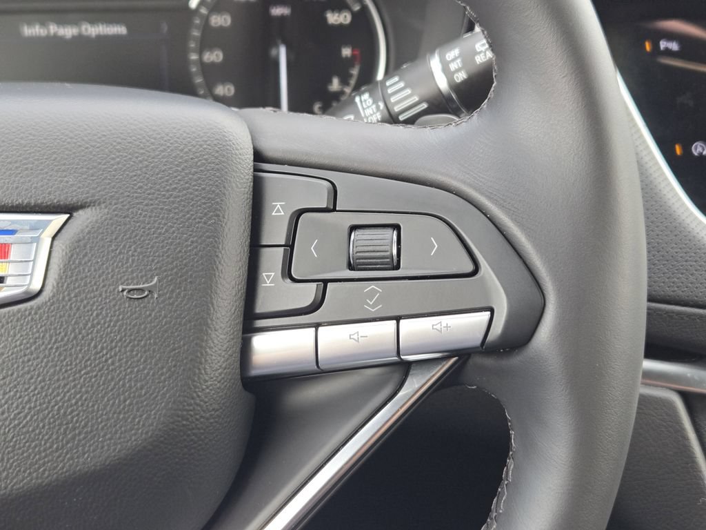 Used 2024 Cadillac XT6 Luxury w/ LPO, Floor Liner Package AWD/4WD image 26
