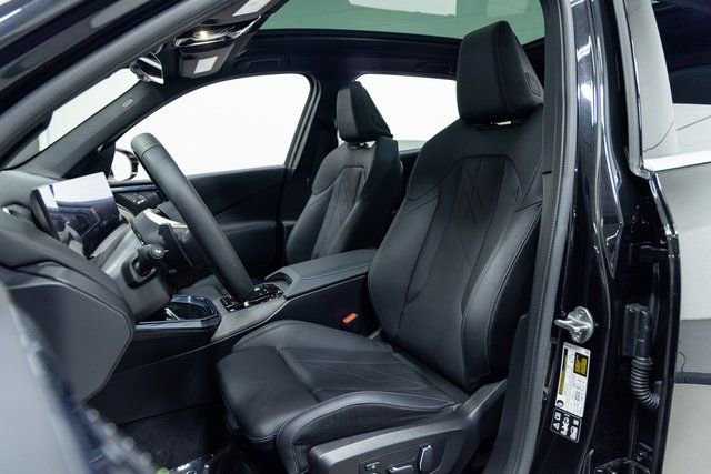 Used 2025 BMW X3 xDrive30i w/ Premium Package image 22