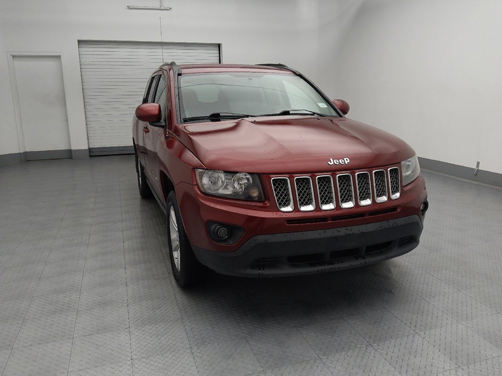 Used 2014 Jeep Compass Latitude FWD image 14