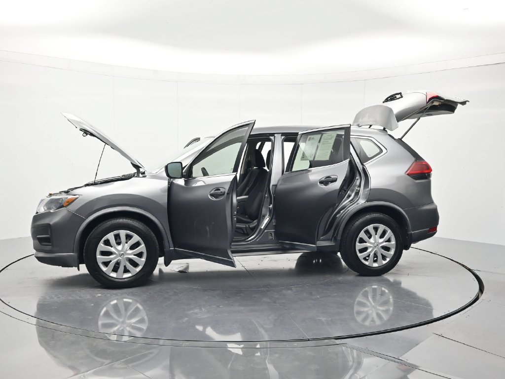 Used 2018 Nissan Rogue S FWD image 45
