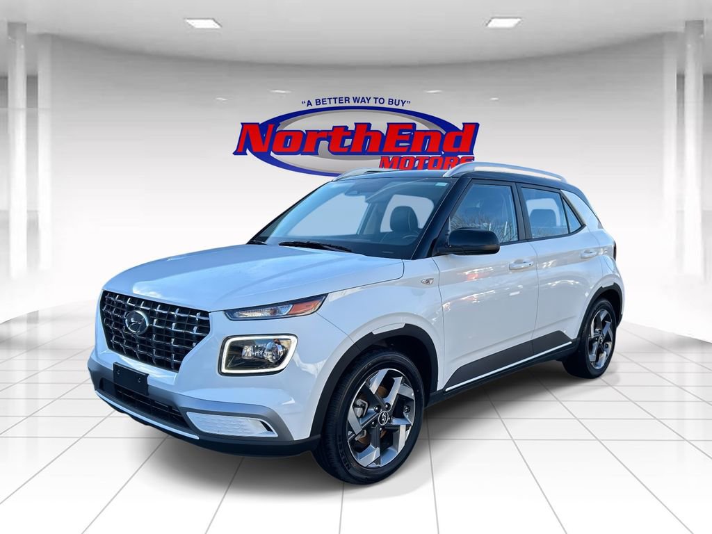 Used 2025 Hyundai Venue Limited image 7