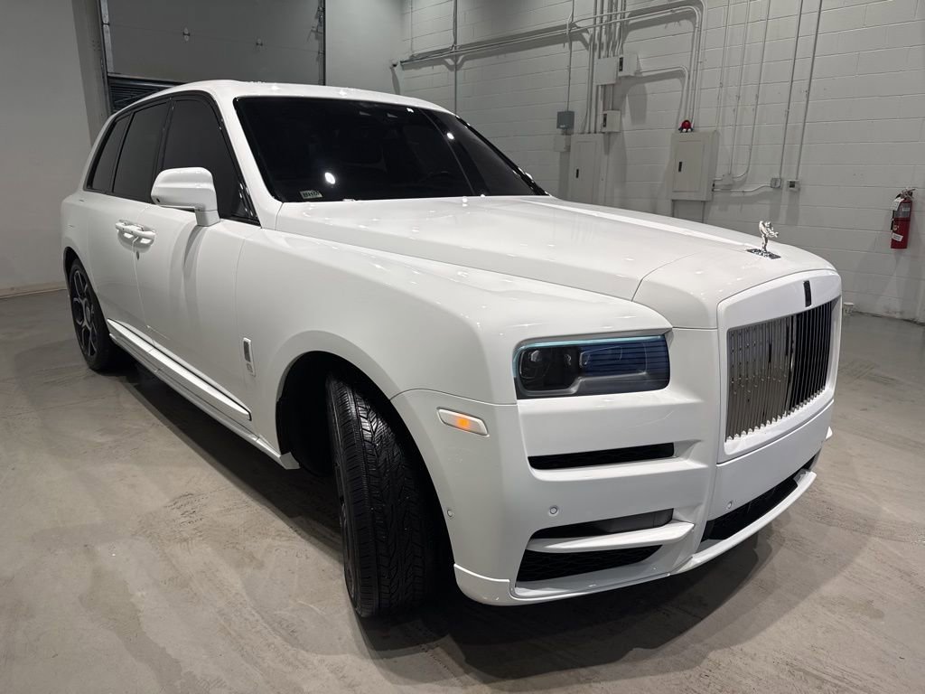 Used 2020 Rolls-Royce Cullinan AWD/4WD image 3