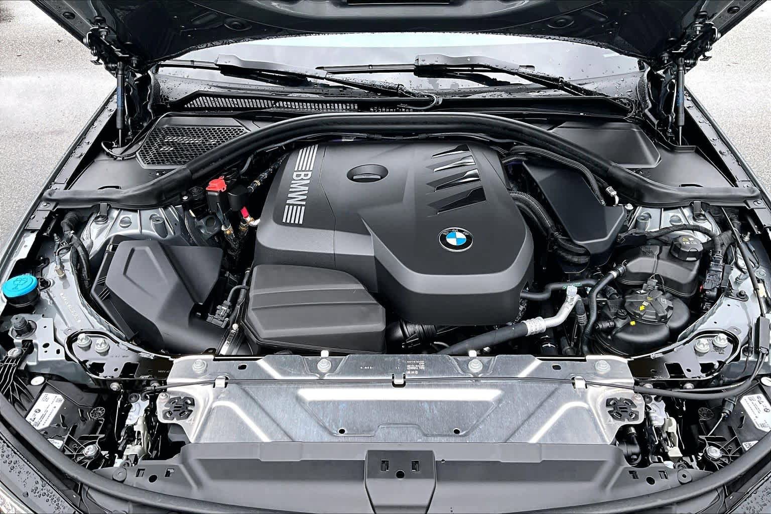 Certified 2025 BMW 330i Sedan RWD image 32