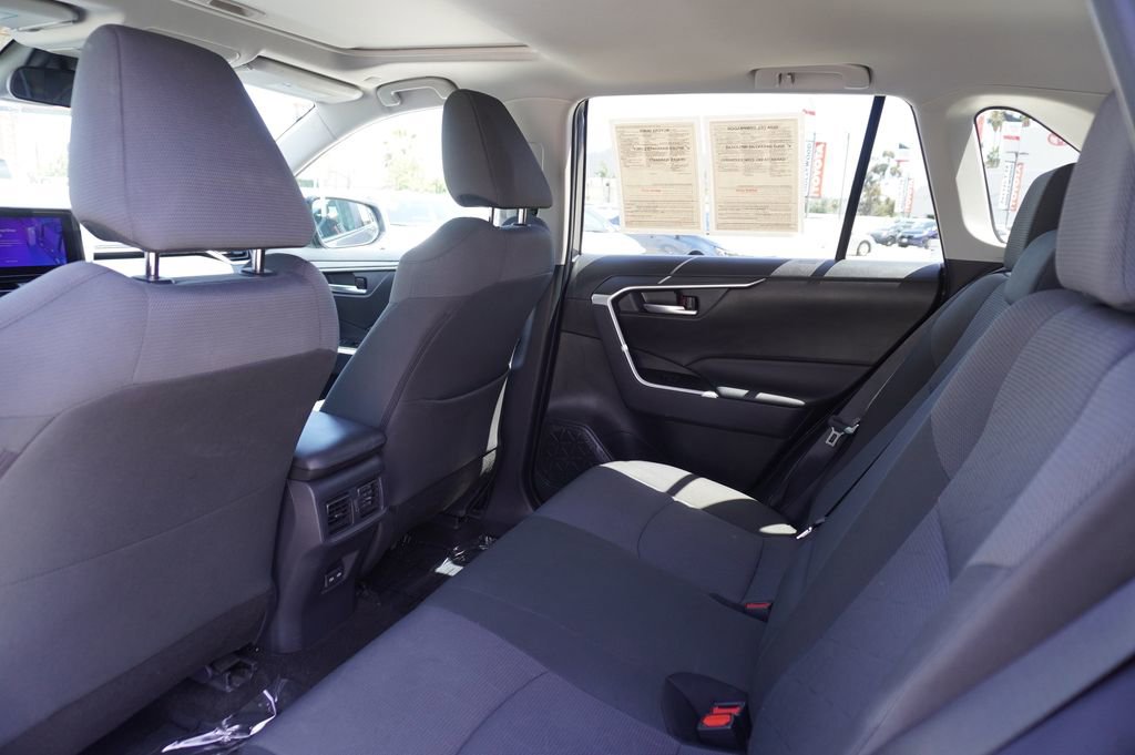 Certified 2025 Toyota RAV4 XLE w/ Convenience Package AWD/4WD image 11