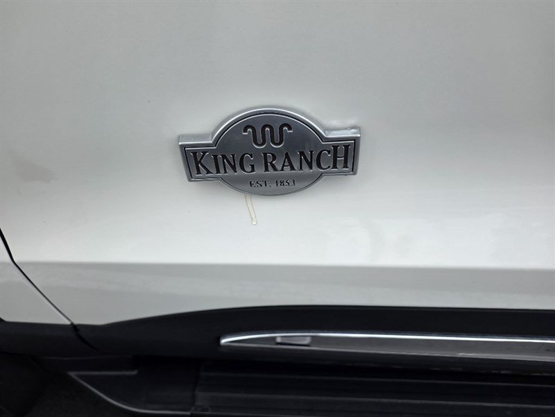 Used 2023 Ford Explorer King Ranch w/ Technology Package AWD/4WD image 4