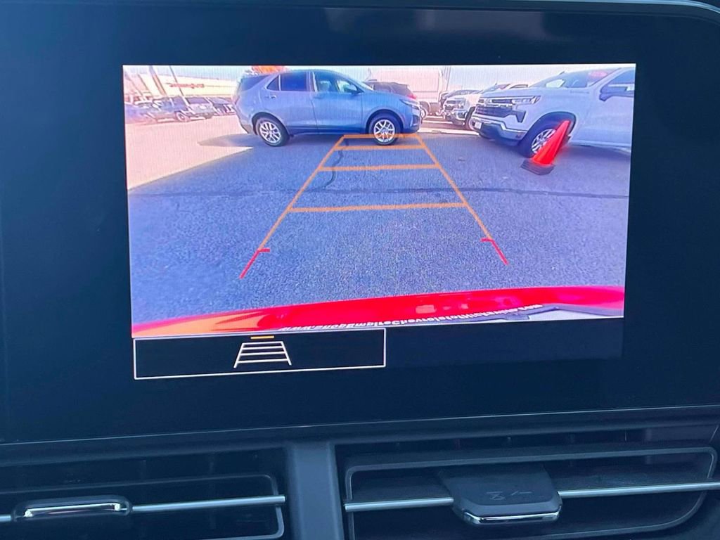 Used 2024 Chevrolet Trax LS FWD image 30