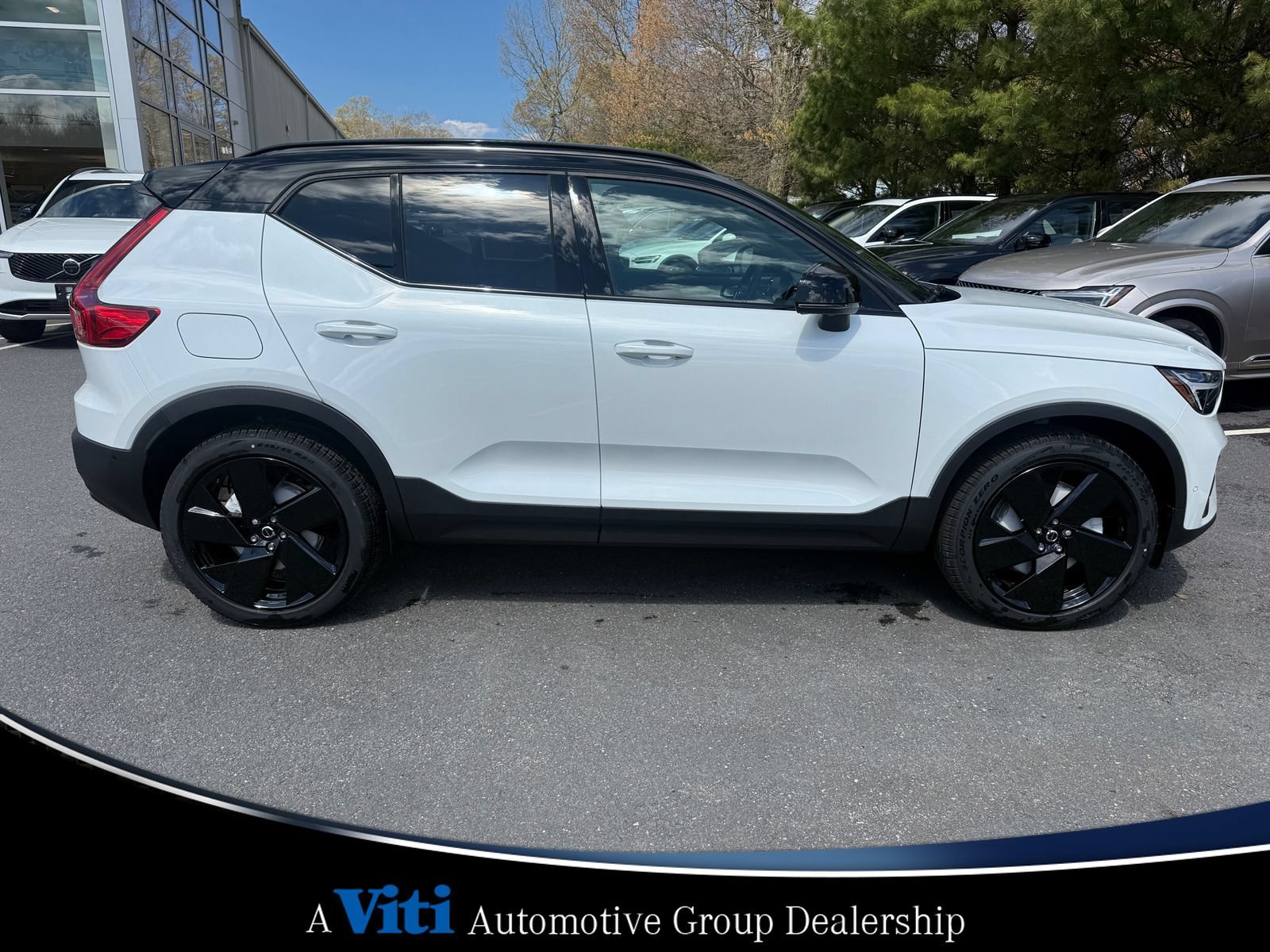 Used 2026 Volvo XC40 B5 Ultra w/ Protection Package Premier AWD/4WD image 9