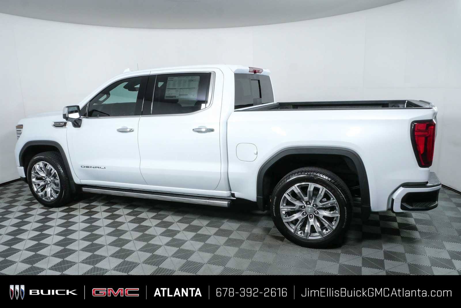 New 2026 GMC Sierra 1500 Denali w/ Denali Reserve Package AWD/4WD image 33