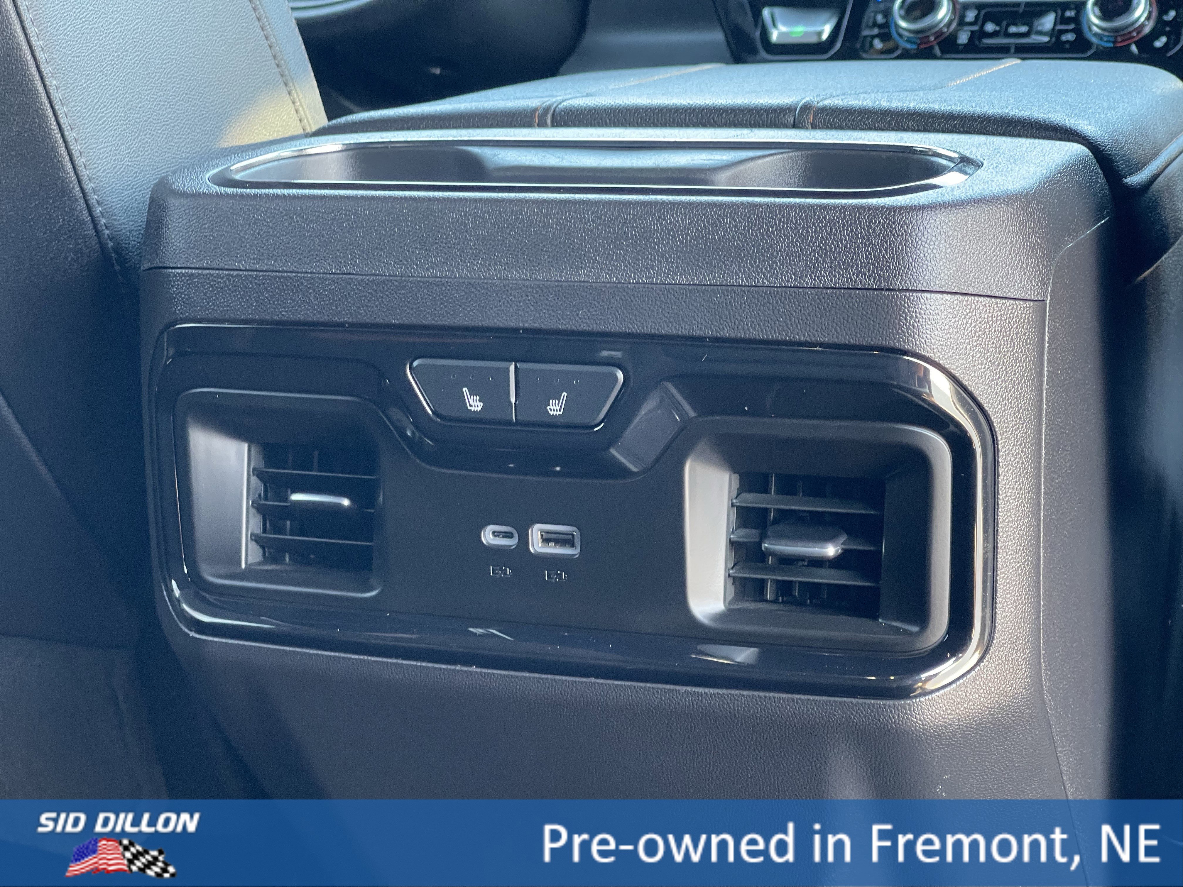 Used 2024 GMC Sierra 1500 AT4 w/ Technology Package image 11