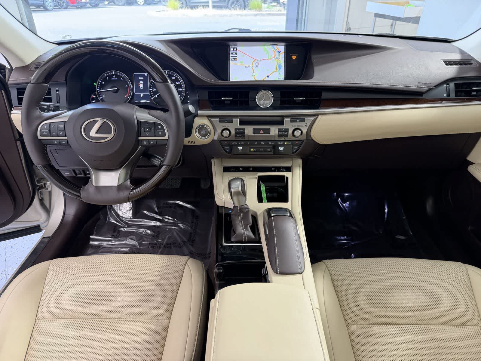 Used 2017 Lexus ES 350 w/ Navigation System Package FWD image 11