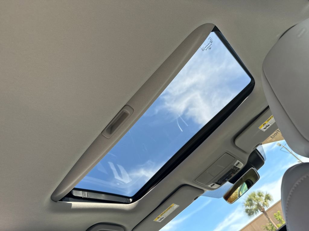 Used 2018 Acura TLX w/ Technology Package image 7