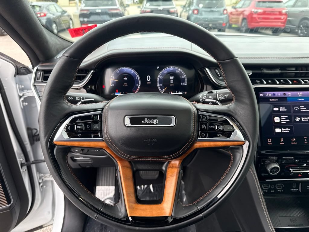 Certified 2024 Jeep Grand Cherokee Summit AWD/4WD image 10