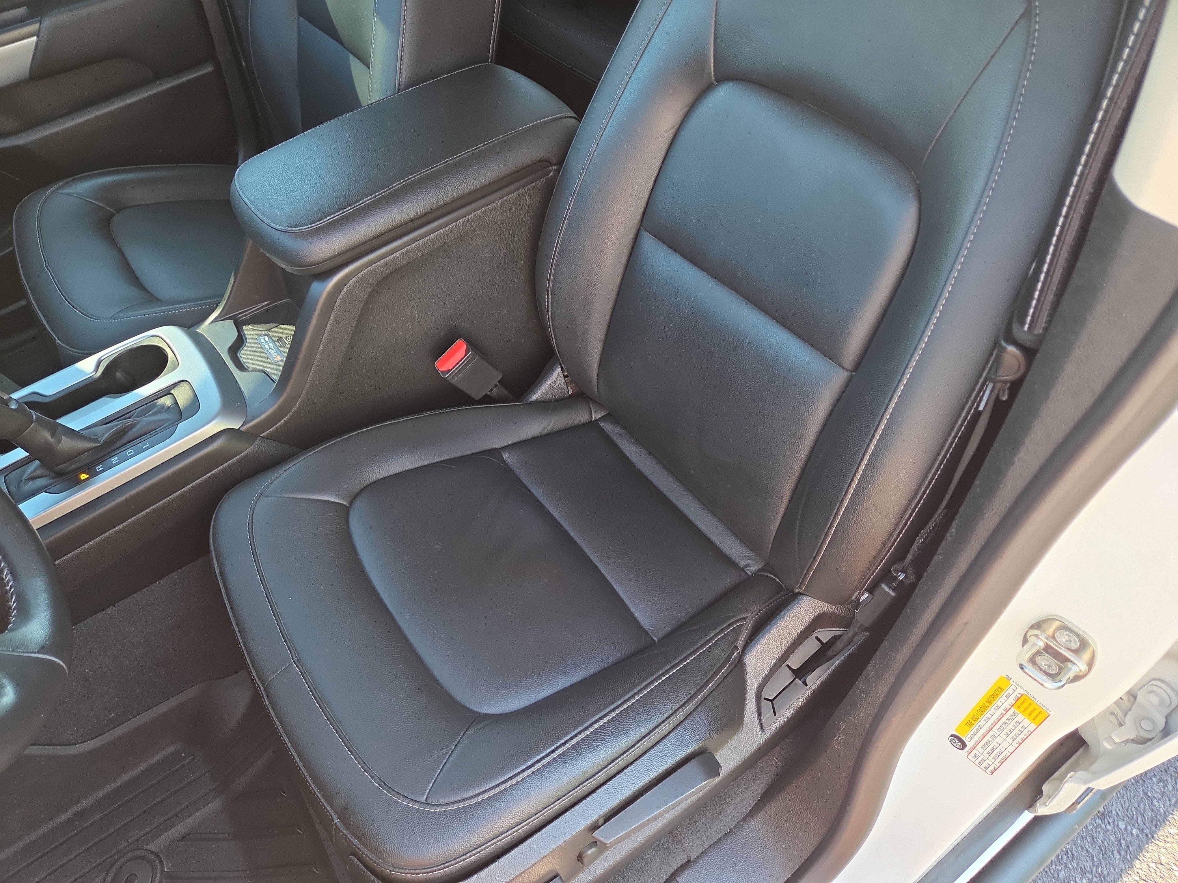Used 2019 Chevrolet Colorado ZR2 w/ ZR2 Dusk Special Edition AWD/4WD image 14