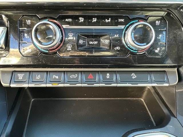 Used 2024 GMC Sierra 2500 Denali w/ Denali Reserve Package image 35