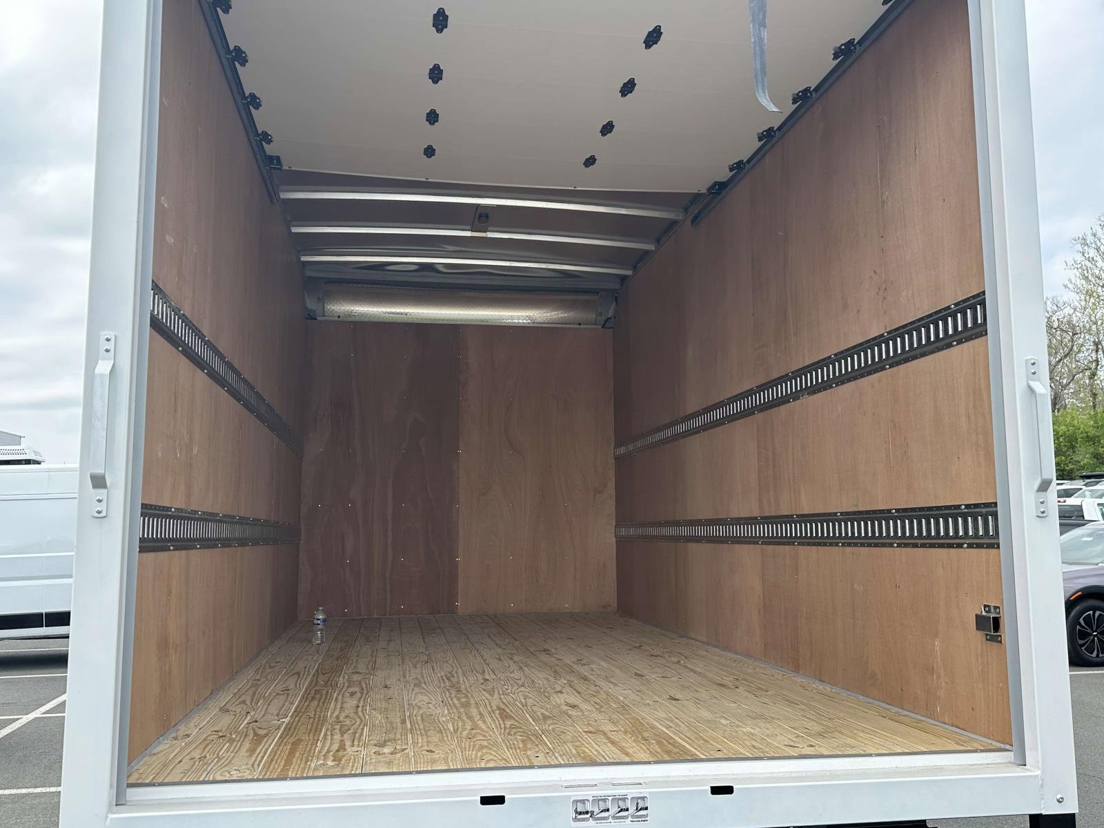 New 2024 Chevrolet Low Cab Forward image 8