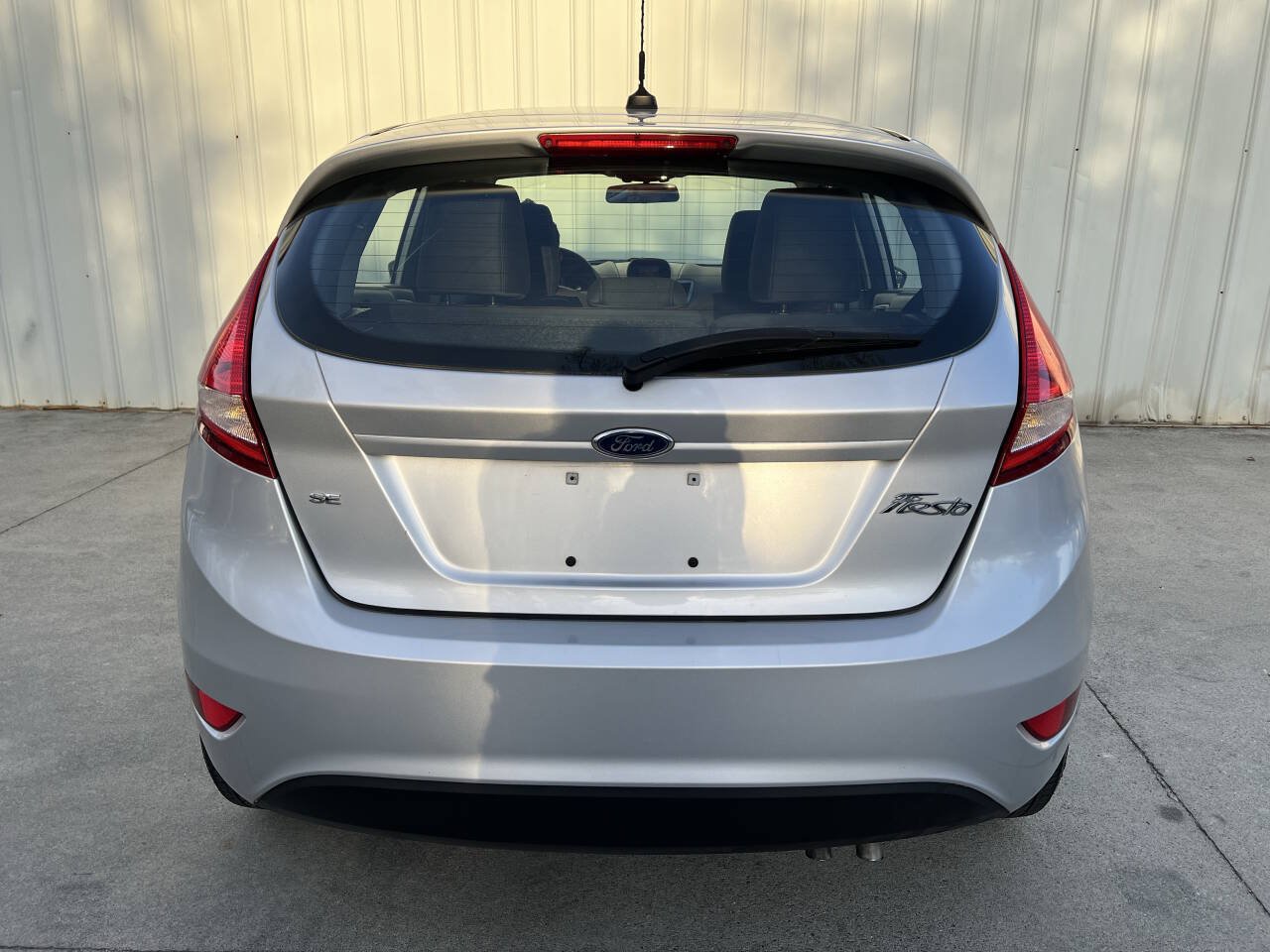 Used 2012 Ford Fiesta SE FWD image 4