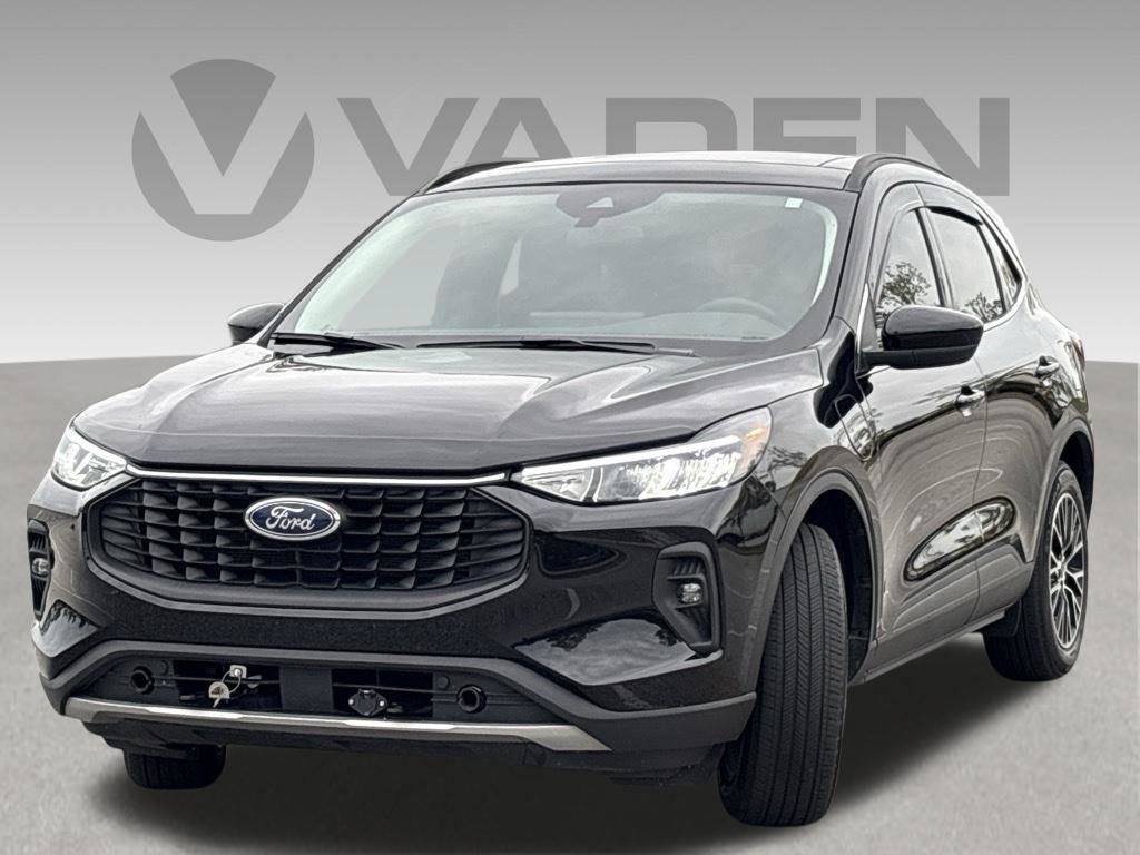 Used 2025 Ford Escape SE FWD image 1
