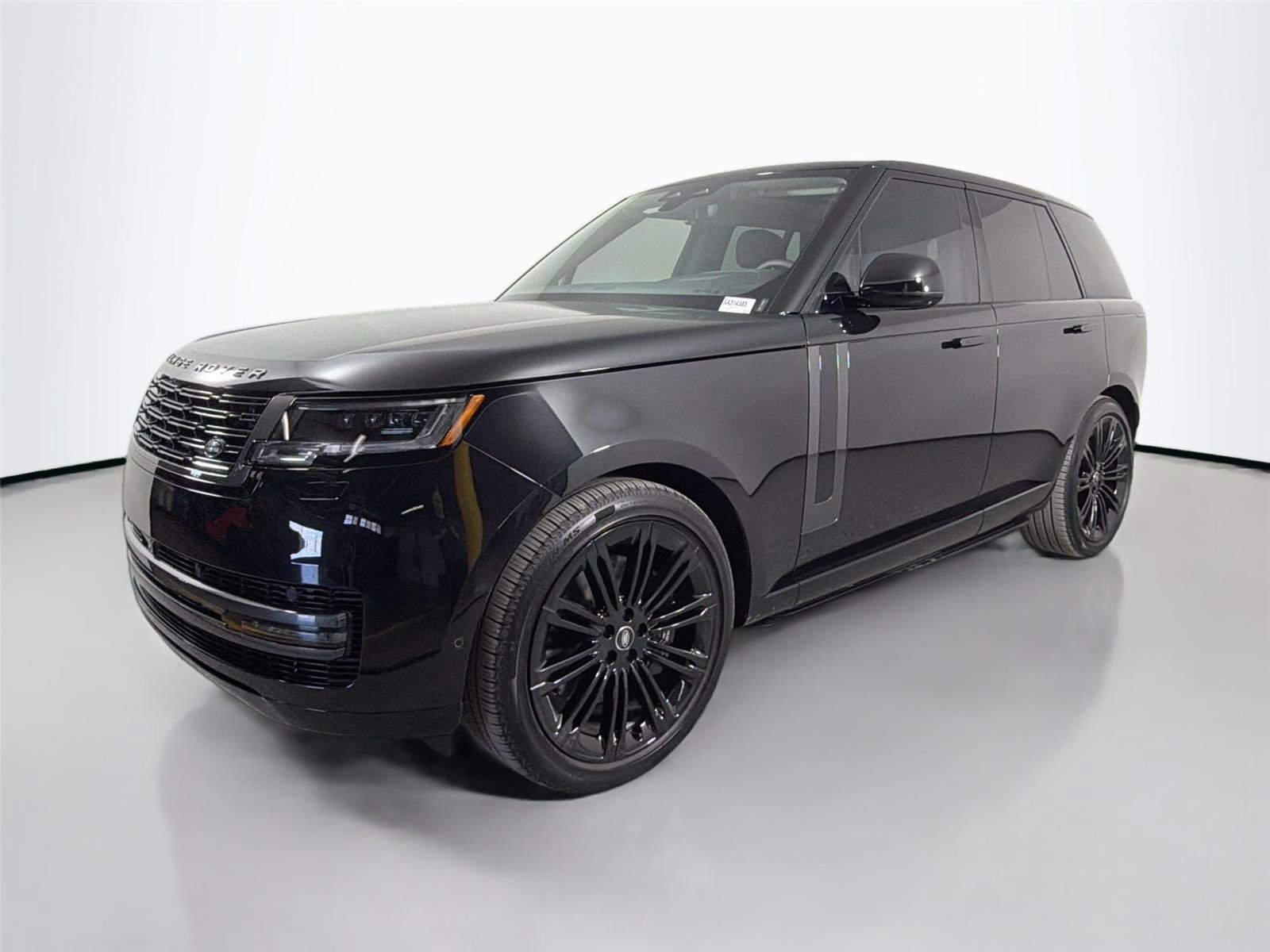 Used 2025 Land Rover Range Rover SE AWD/4WD image 1