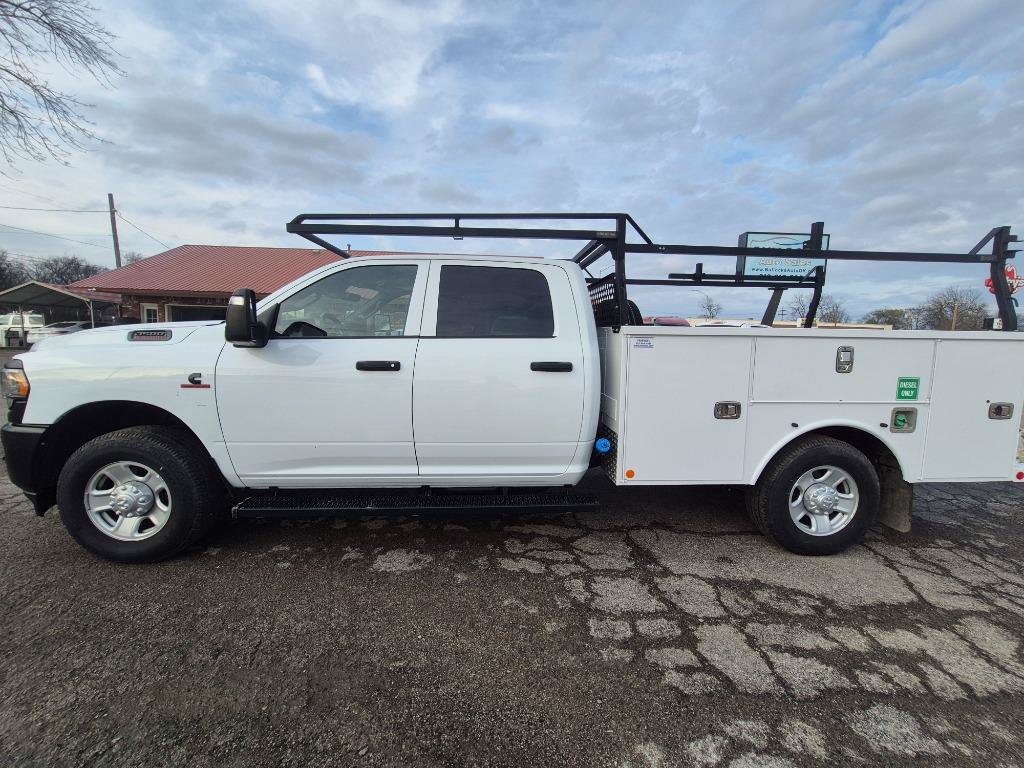 Used 2024 RAM 3500 Tradesman w/ Safety Group AWD/4WD image 4