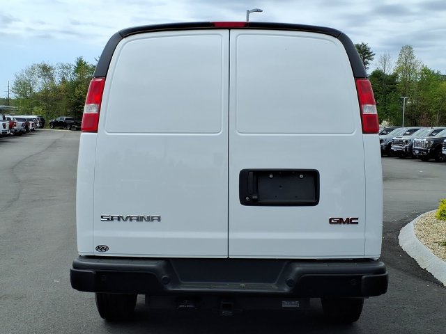 New 2025 GMC Savana 2500 w/ Driver Convenience Package RWD image 5