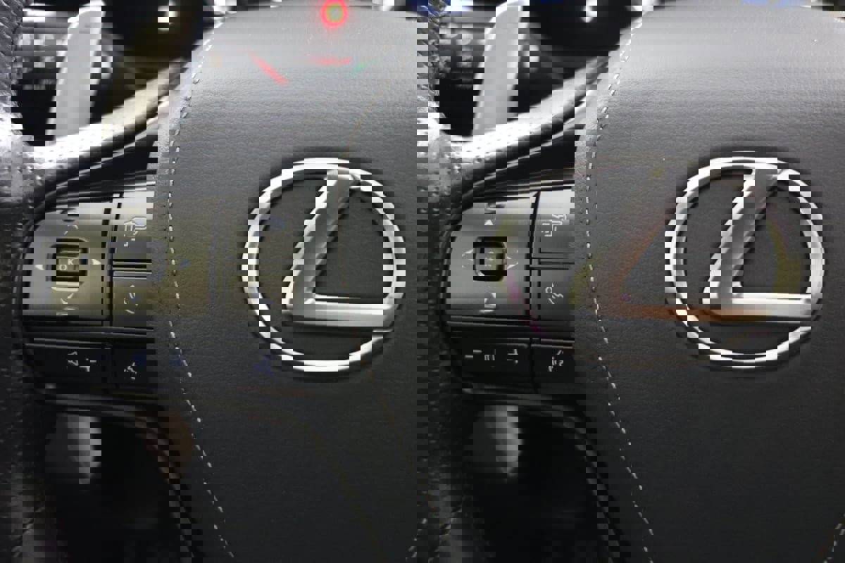 Used 2022 Lexus LC 500 Coupe w/ Performance Package image 27