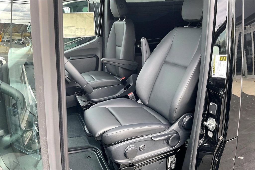New 2024 Mercedes-Benz Sprinter 3500 image 8
