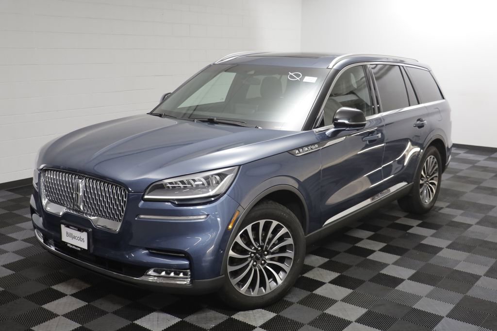 Used 2020 Lincoln Aviator Reserve w/ Equipment Group 201A image 2