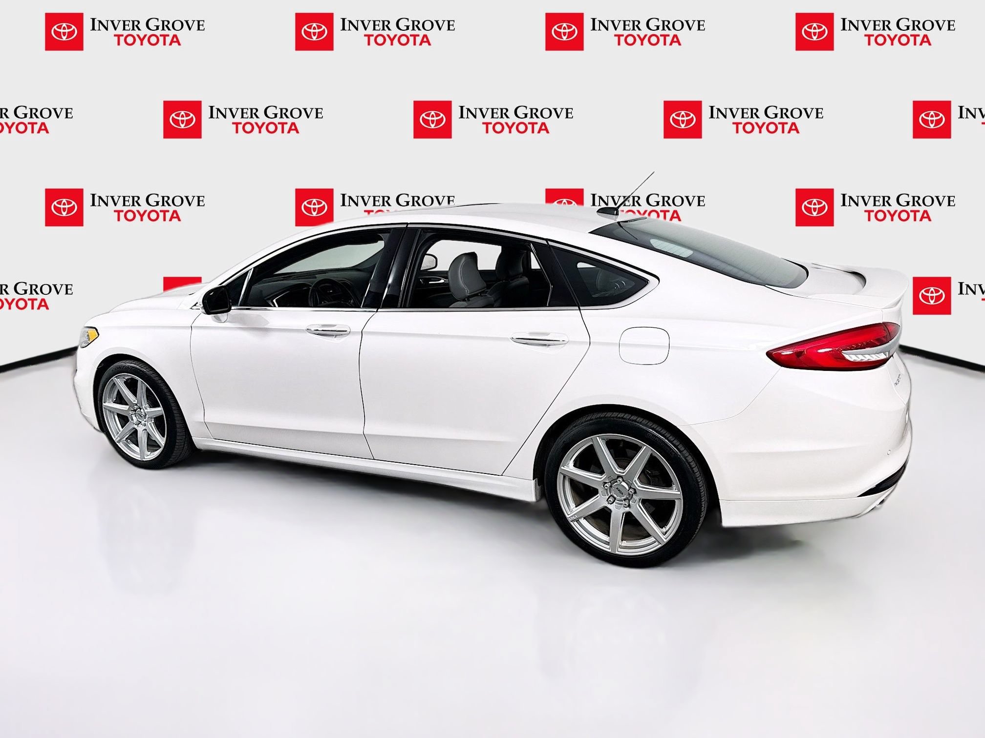 Used 2017 Ford Fusion Sport w/ Equipment Group 401A AWD/4WD image 7