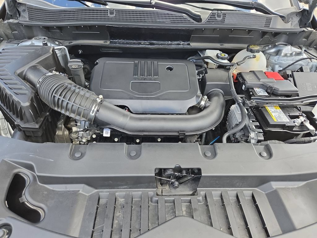 Used 2025 Chevrolet Blazer LT AWD/4WD image 34