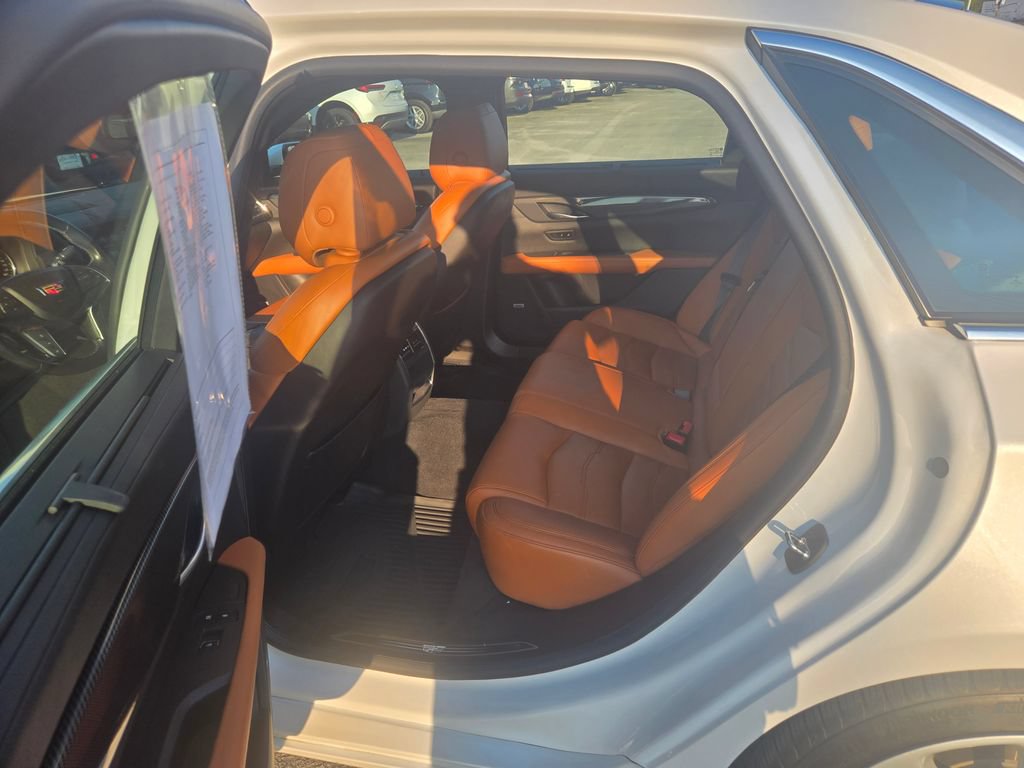 Used 2018 Cadillac CT6 Luxury AWD/4WD image 7
