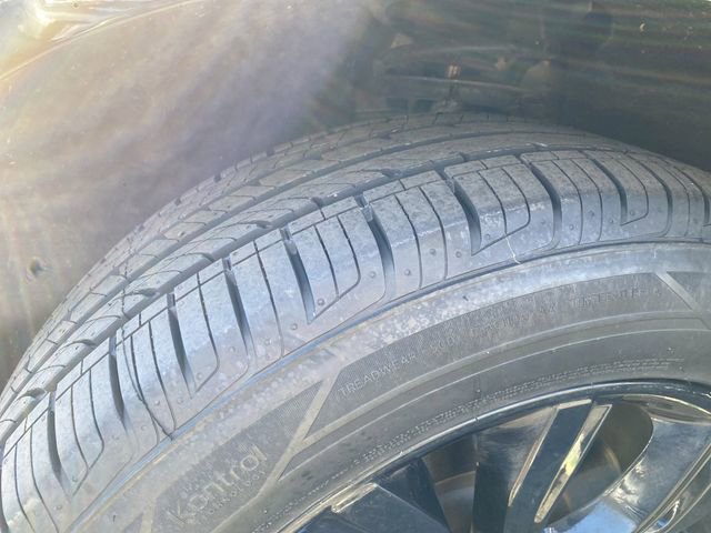 Certified 2022 Ford Edge SE w/ Black Appearance Package image 30