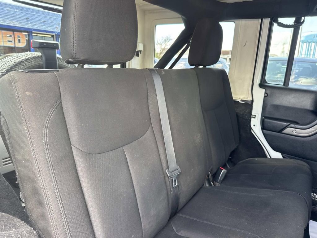 Used 2018 Jeep Wrangler Unlimited Sport S image 11