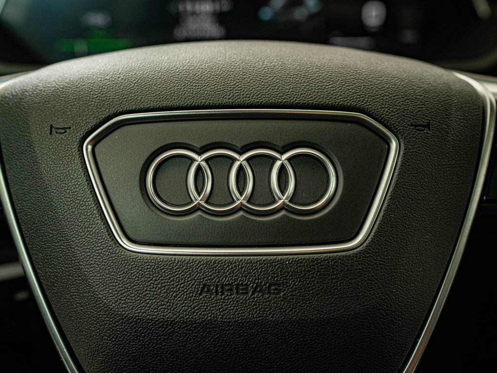 Used 2021 Audi e-tron Premium w/ Convenience Plus Package image 28