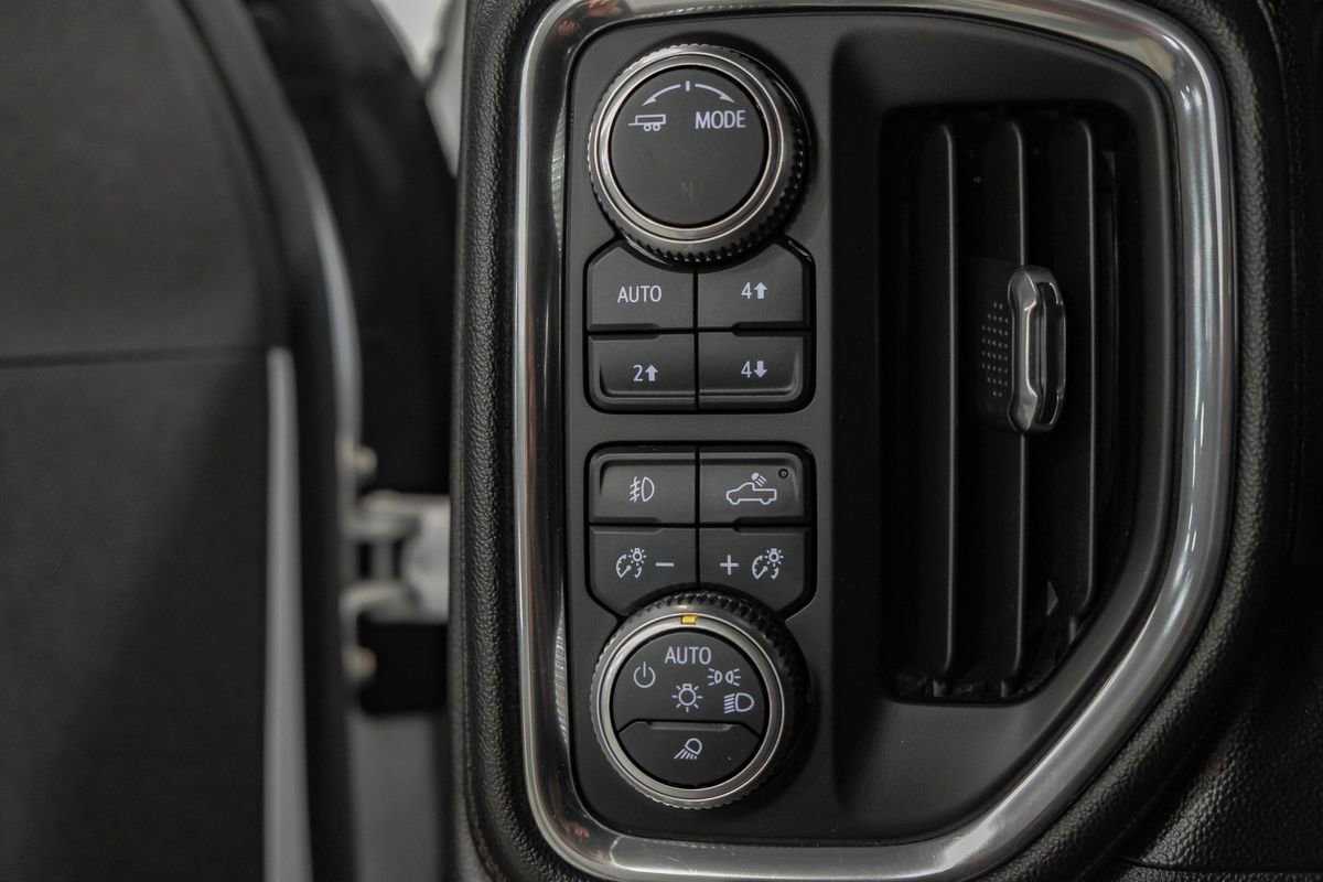 Used 2020 GMC Sierra 2500 AT4 w/ AT4 Premium Package image 29