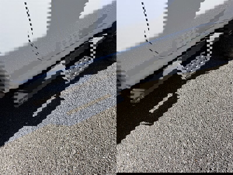 Used 2024 Chevrolet Silverado 2500 LT w/ Convenience Package image 12