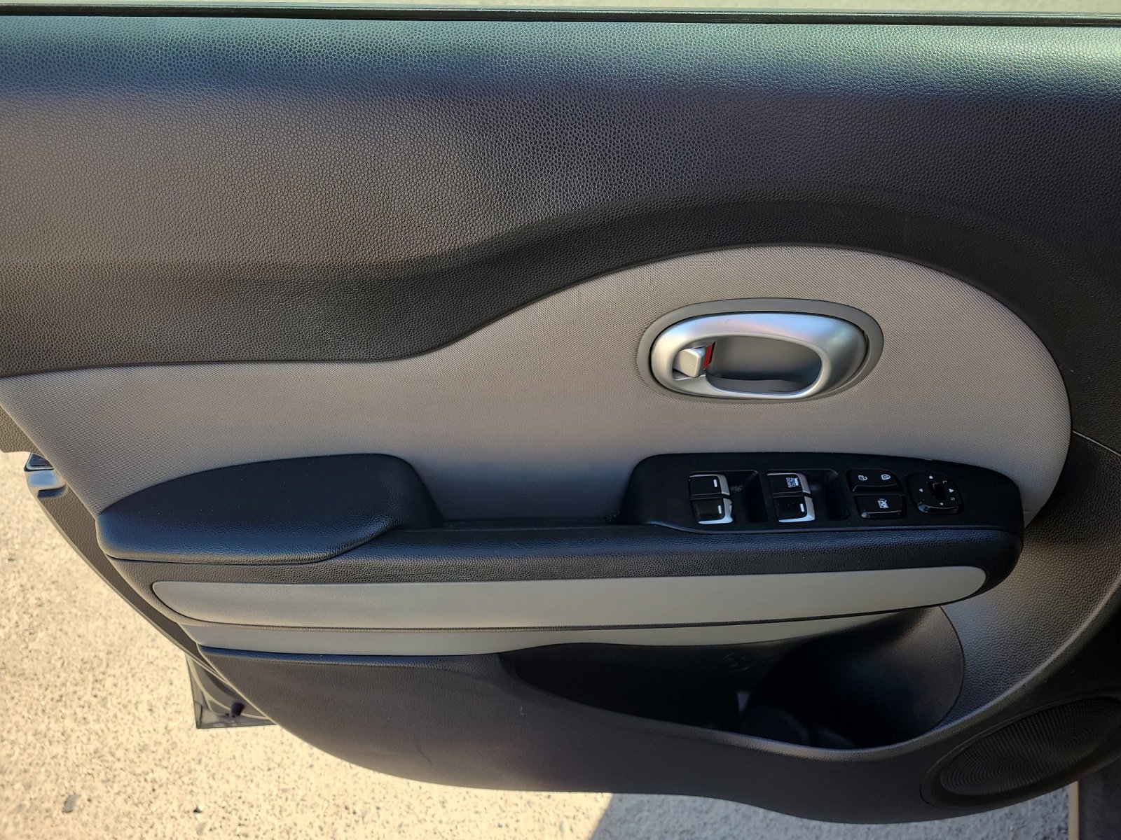 Used 2018 Kia Soul w/ Convenience Package image 14