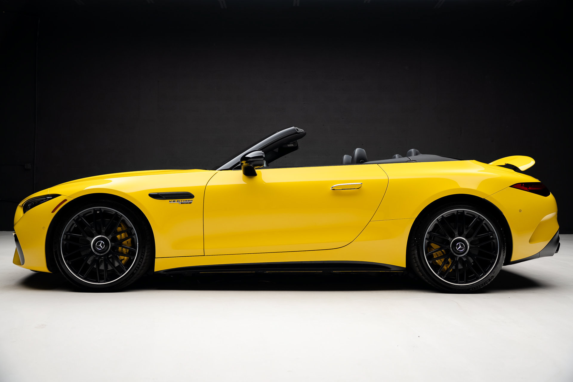 Used 2023 Mercedes-Benz SL 63 AMG 4MATIC image 21