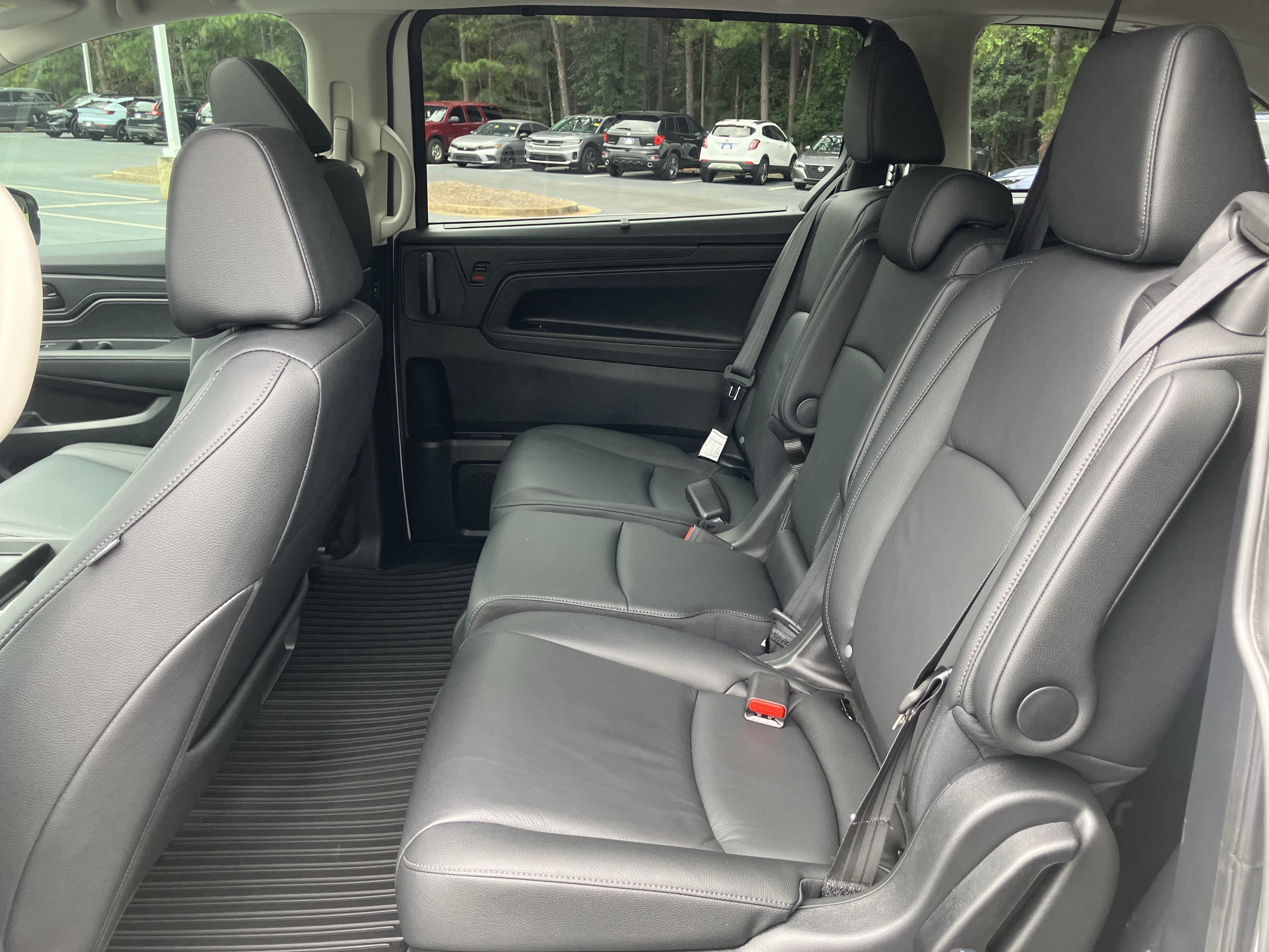 Certified 2026 Honda Odyssey EX-L image 30