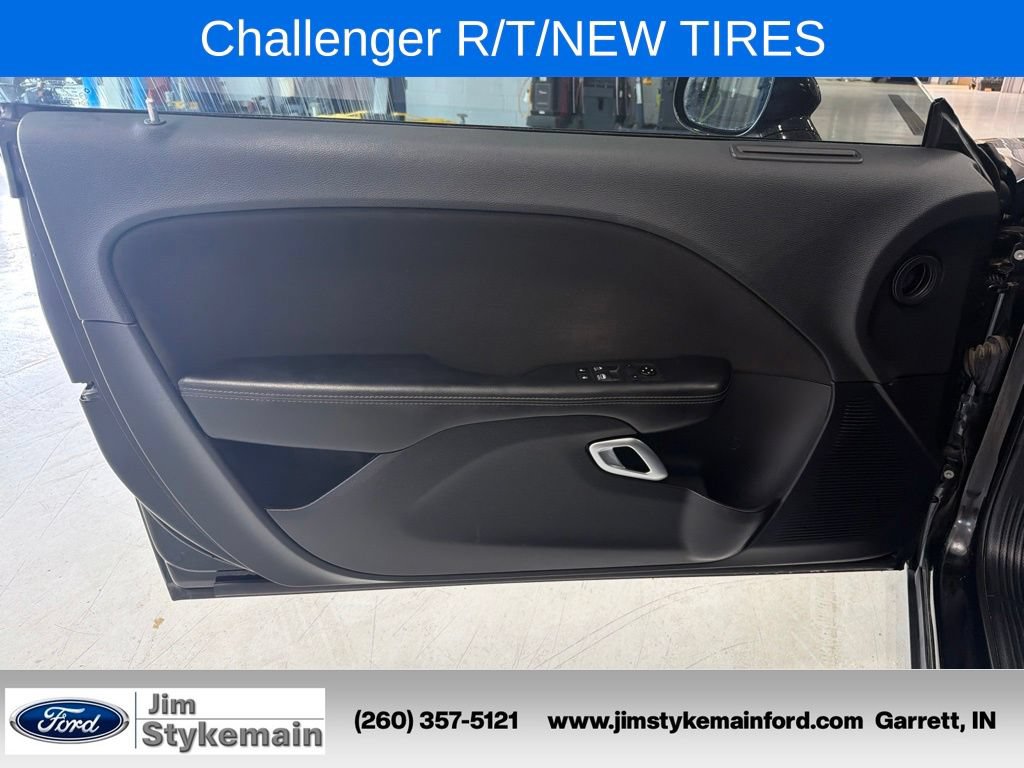Used 2020 Dodge Challenger R/T RWD image 15