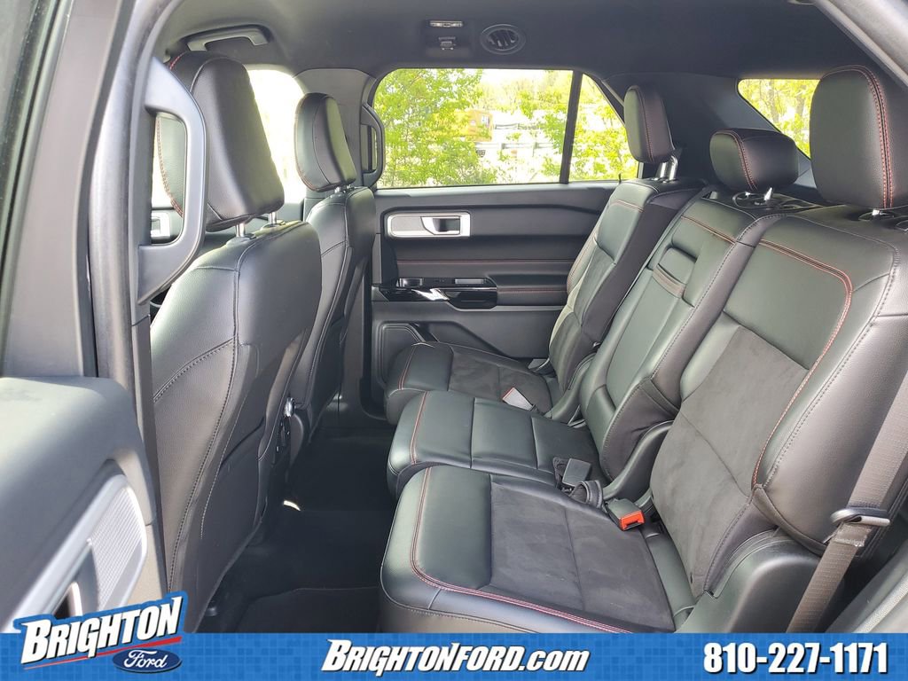 Certified 2023 Ford Explorer ST-Line AWD/4WD image 12